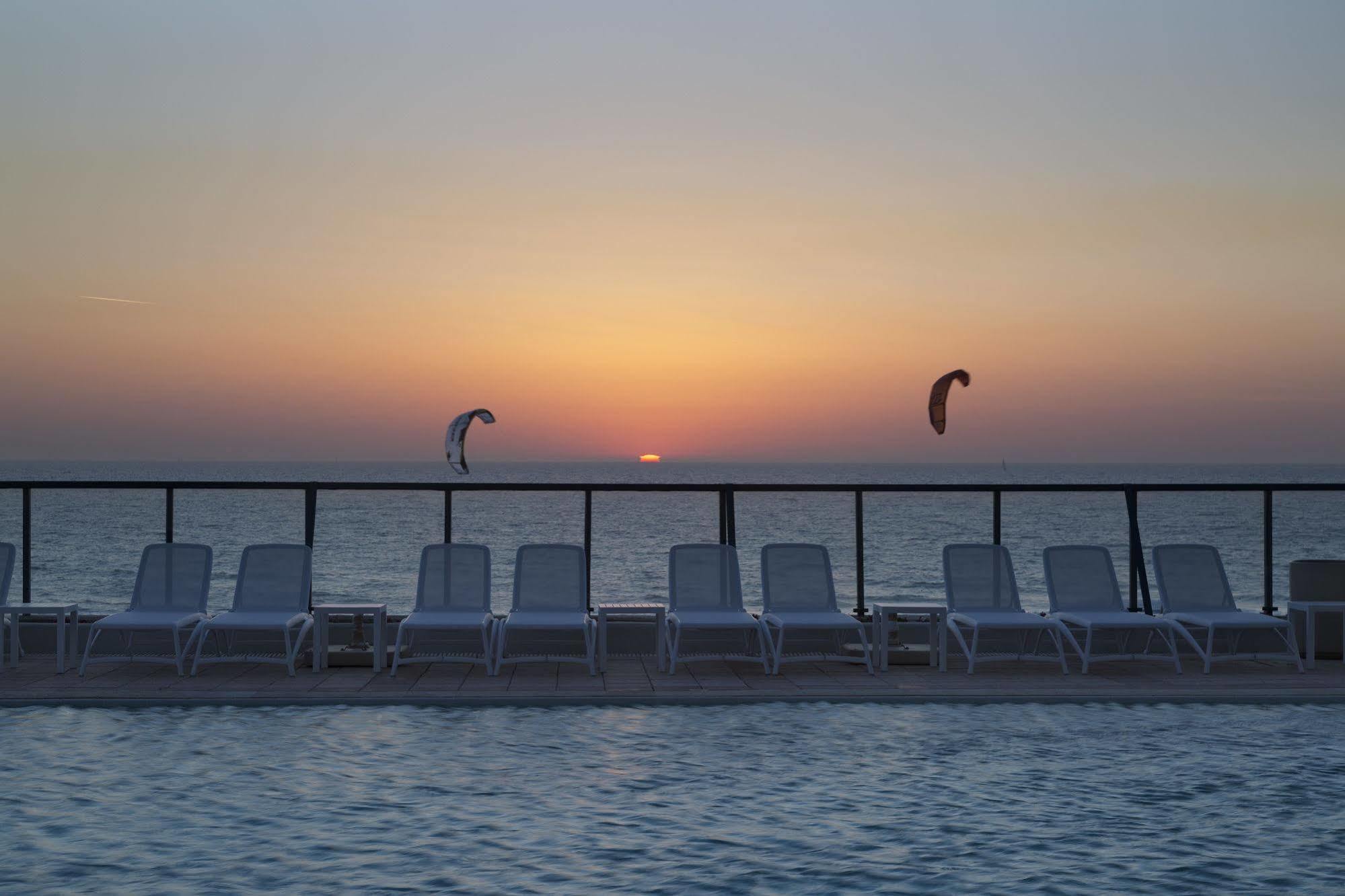 Herbert Samuel Okeanos Suites Herzilya Herzelia Exteriér fotografie